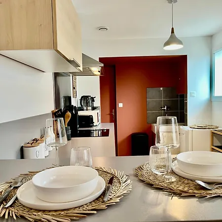 Le Pied A Terre - 2 Personnes - *
