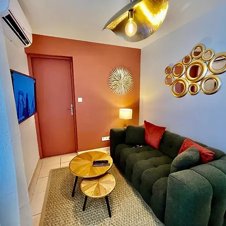 Le Pied A Terre - 2 Personnes - *